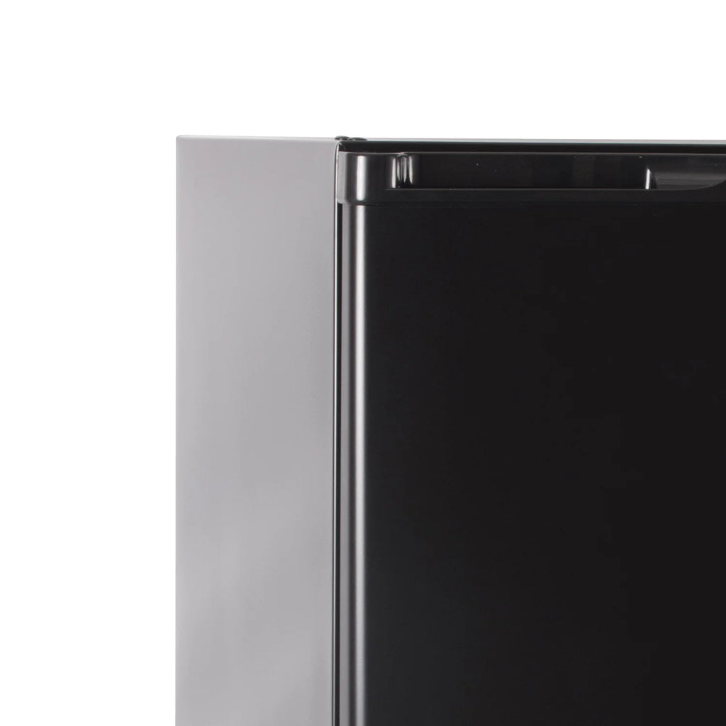 4.5 Cu Ft Compact Refrigerator with Freezer U768