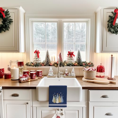 Red Xmas Tree Kitchen Towels Set of 2 Q17053