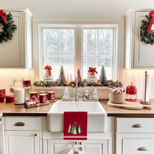 Red Xmas Tree Kitchen Towels Set of 2 Q17053