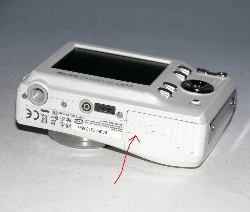 9.2 MP Compact Digital Camera B98521