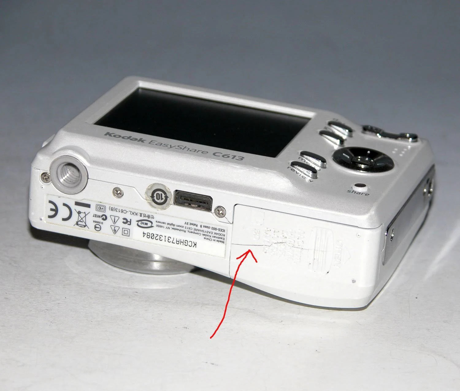 9.2 MP Compact Digital Camera B98521