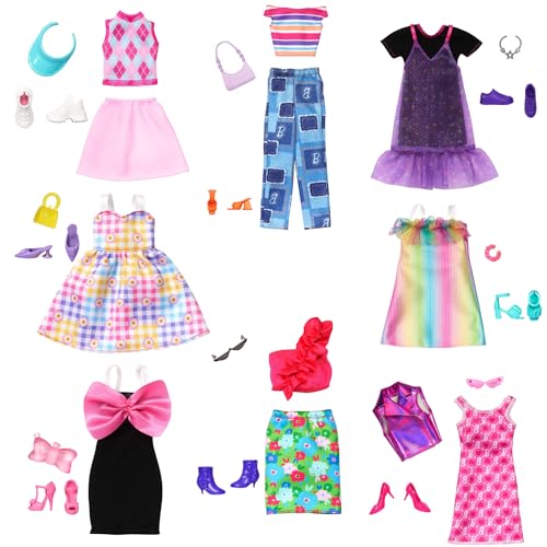 Fashionistas Ultimate Closet with Clothes (3 Outfits) & Fashion Accessories Including 6 Hangers I8719