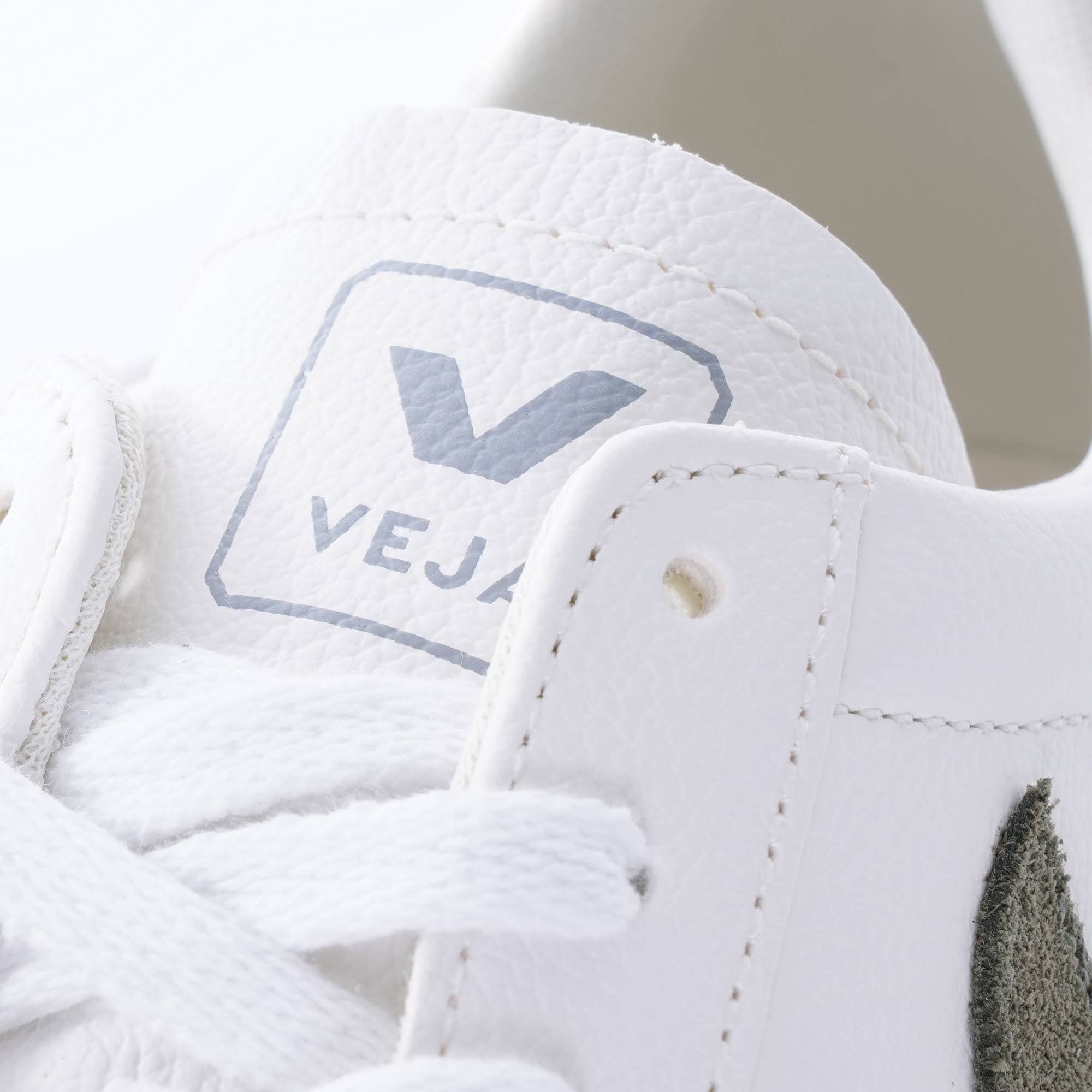 White Sneaker X2063