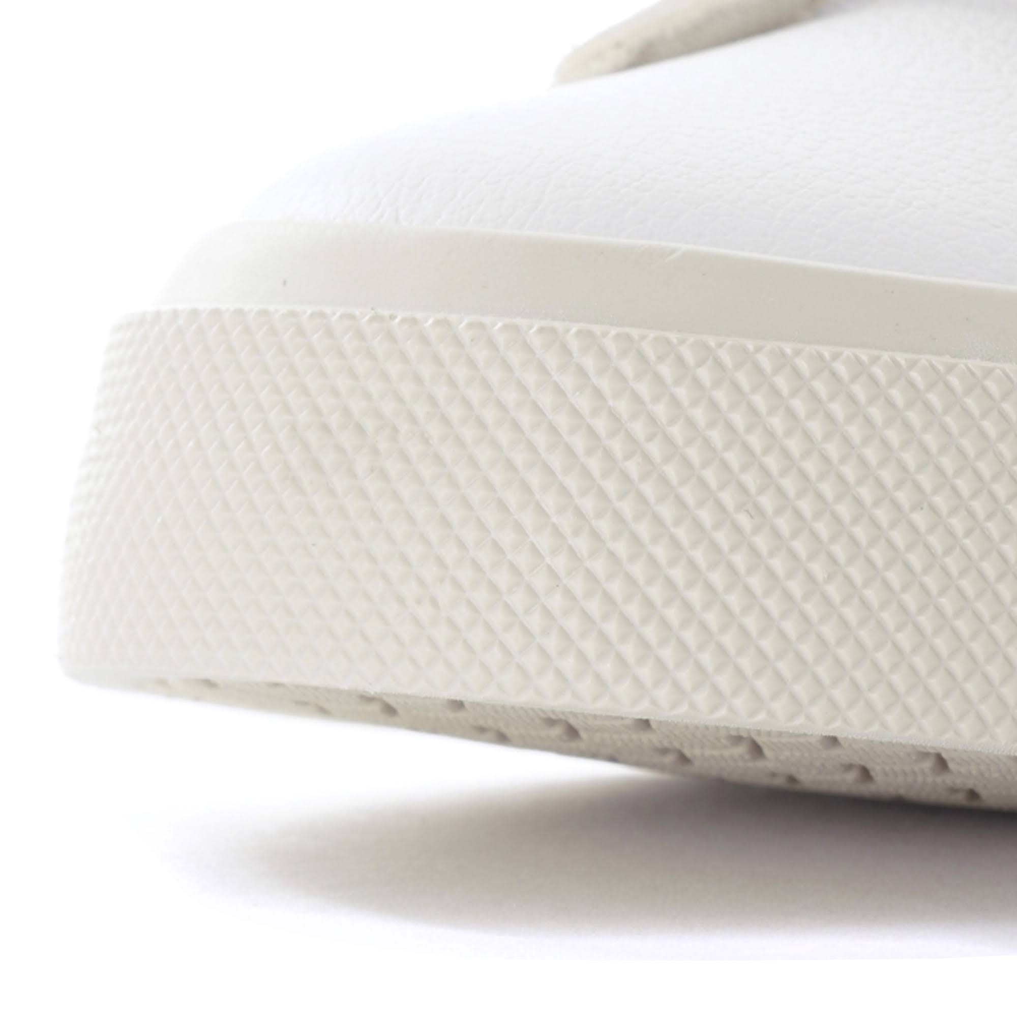 White Sneaker X2063