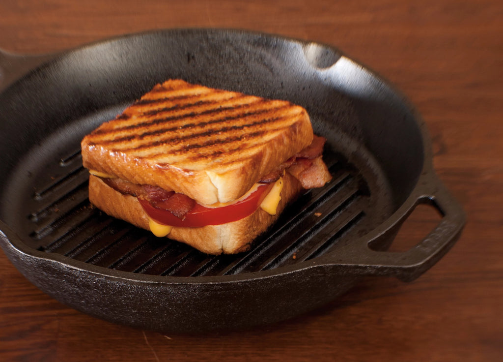 Black Cast Iron Grill Pan I556281