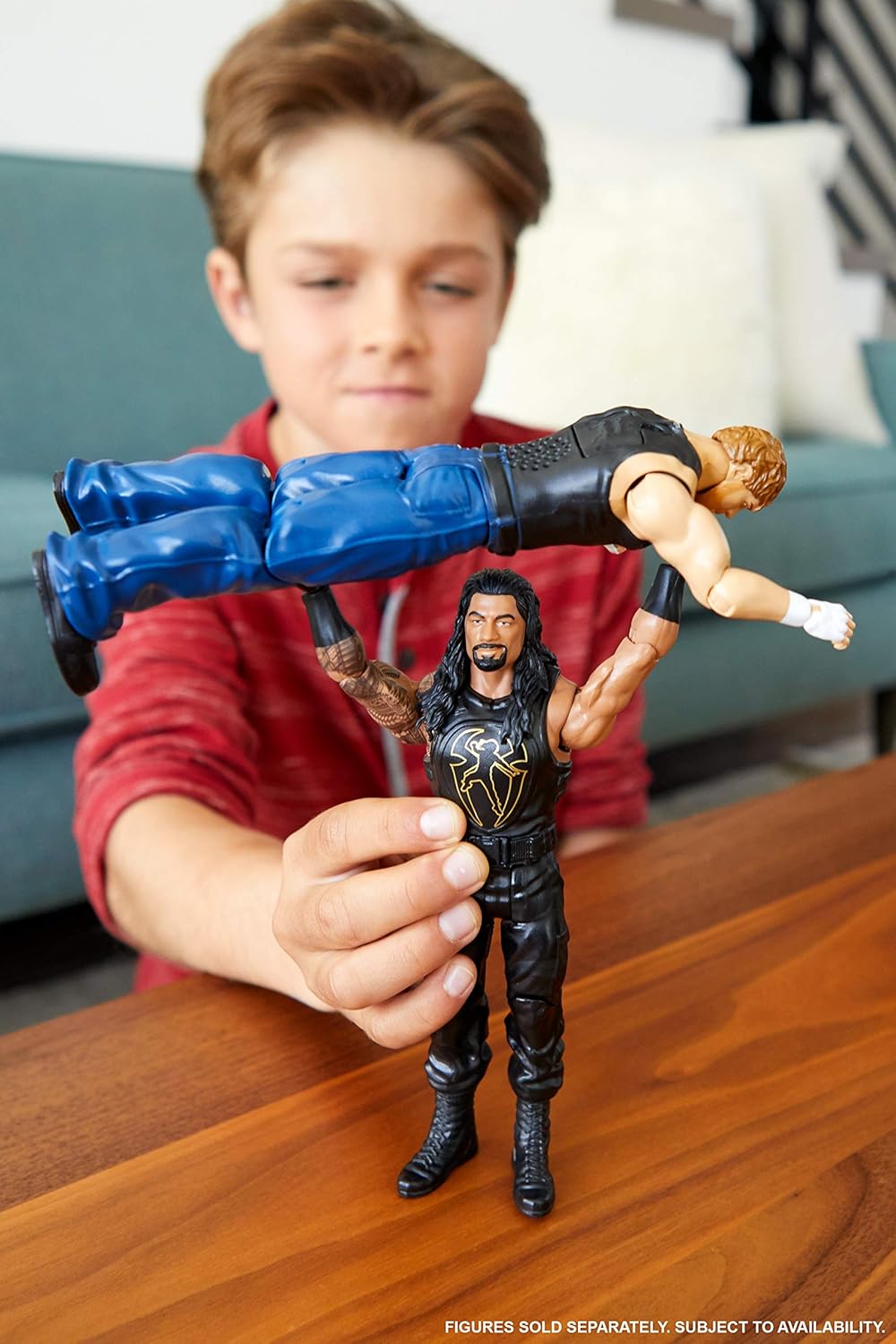 WWE Sound Slammers Roman Reigns Action Figure U58622