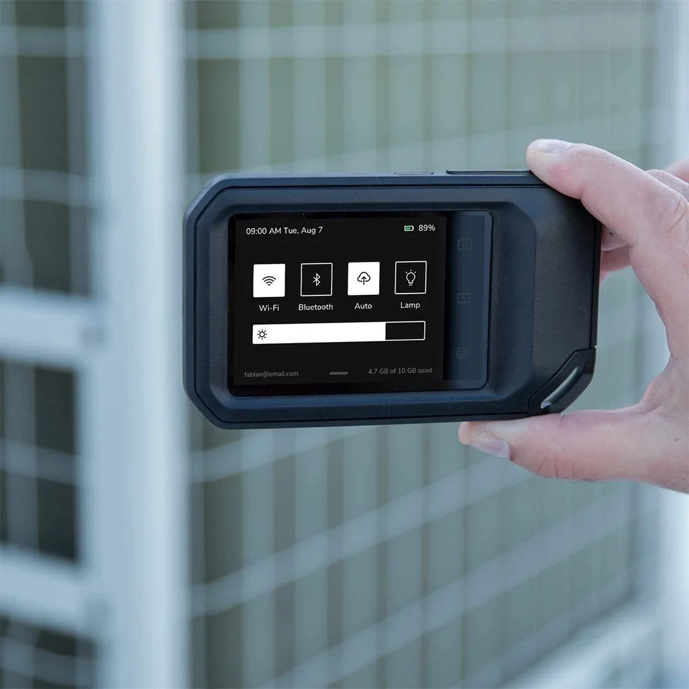 Compact Thermal Camera with Wi-Fi D883