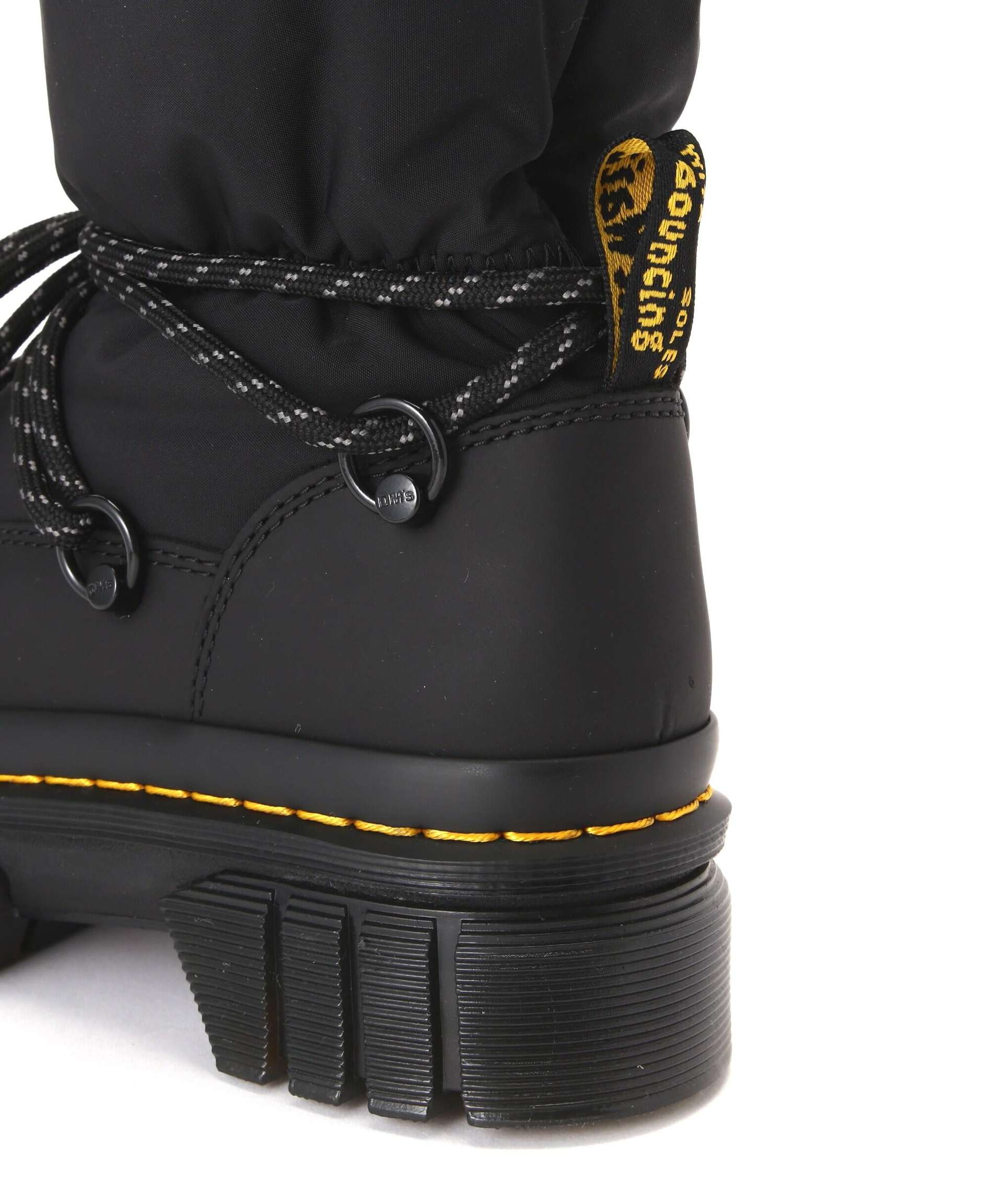 PADDED HI Boots H60943